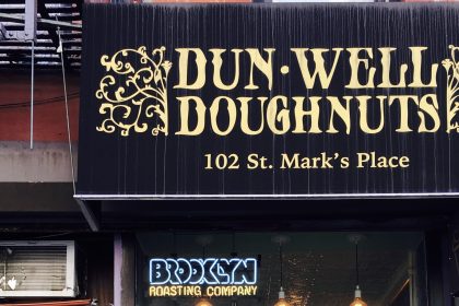 Dun-Well Doughnuts